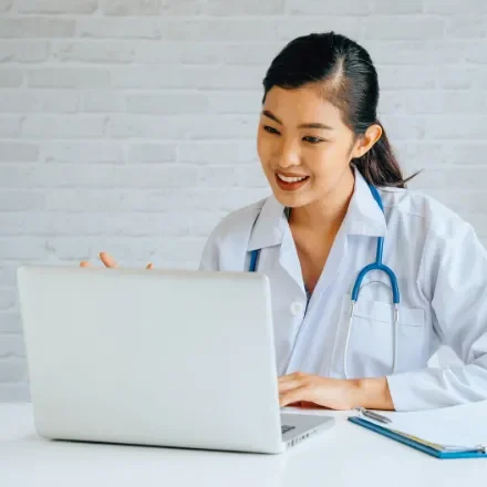 Online Doctors e1709320358144